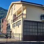 Casa Colomba A アパート *