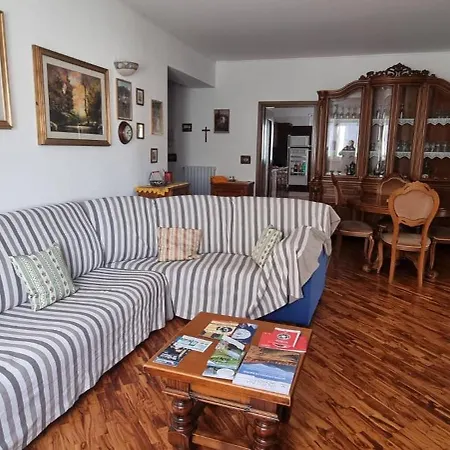 Casa Colomba A Тирано